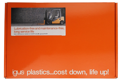 Krabice se vzorky průmyslových vozidel