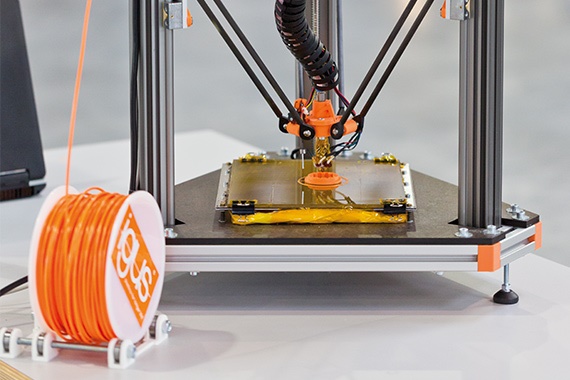 3D tiskárna s vláknem